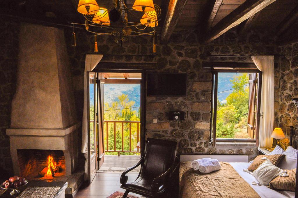 Nymfes Guesthouse Synikia Mesi Trikalon Chambre photo