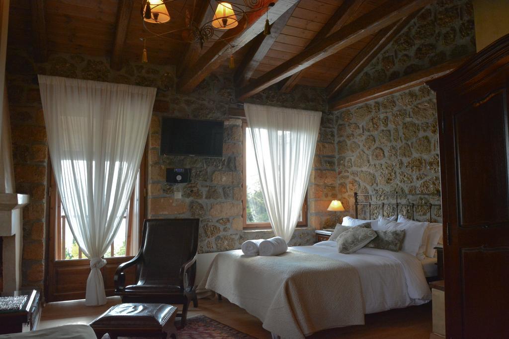Nymfes Guesthouse Synikia Mesi Trikalon Chambre photo