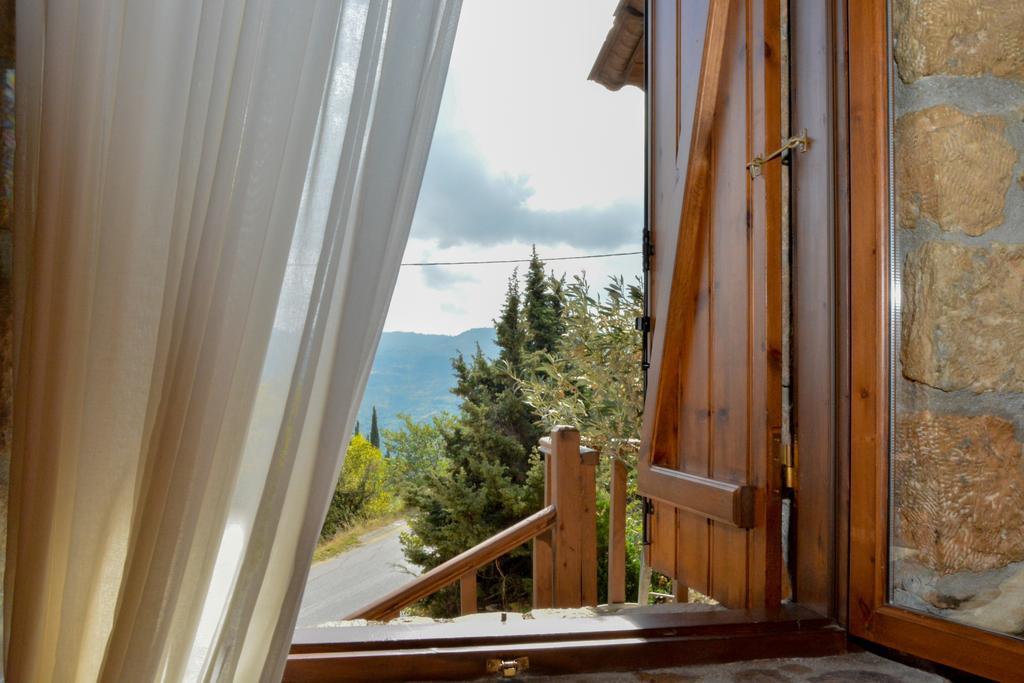 Nymfes Guesthouse Synikia Mesi Trikalon Extérieur photo