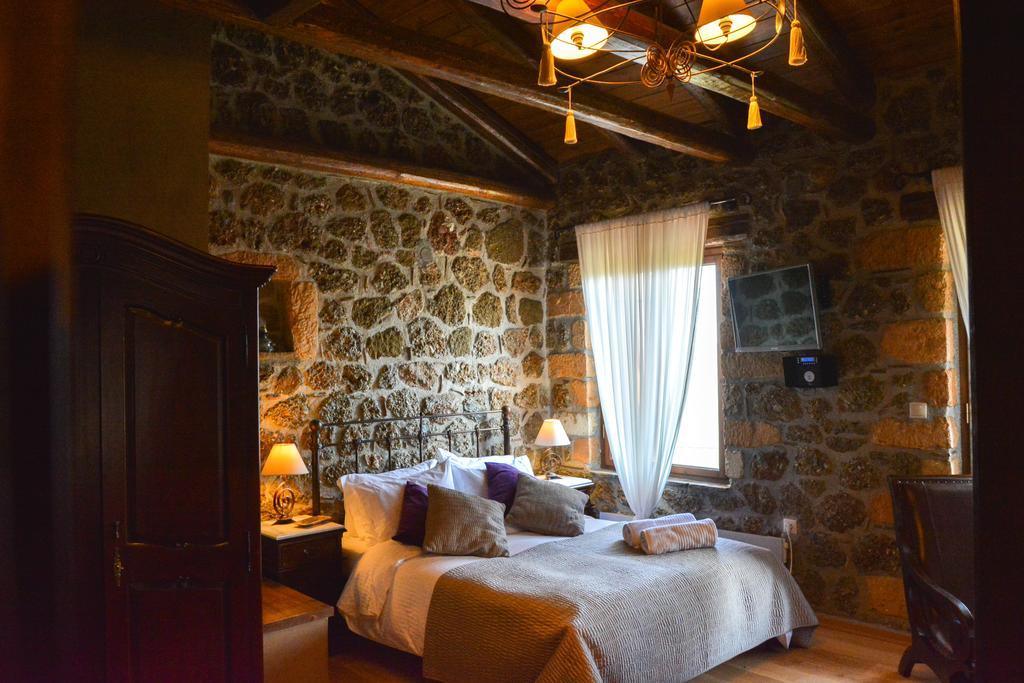Nymfes Guesthouse Synikia Mesi Trikalon Chambre photo