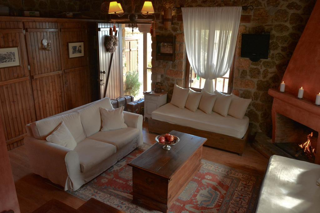 Nymfes Guesthouse Synikia Mesi Trikalon Extérieur photo