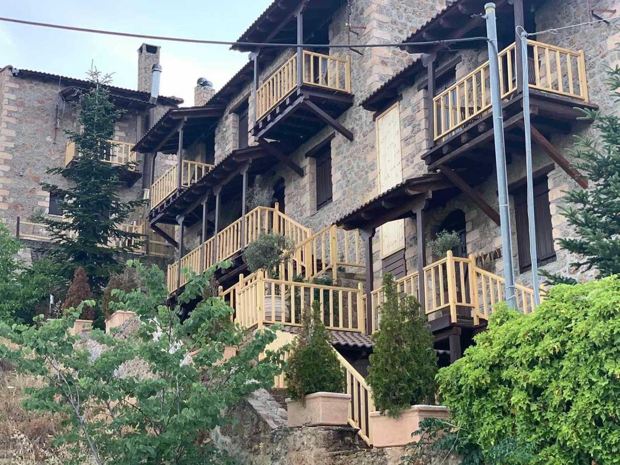 Nymfes Guesthouse Synikia Mesi Trikalon Extérieur photo